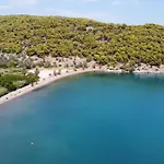 Binji Szálloda 2*