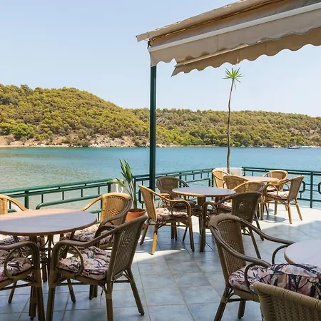Hotel Binji 2*